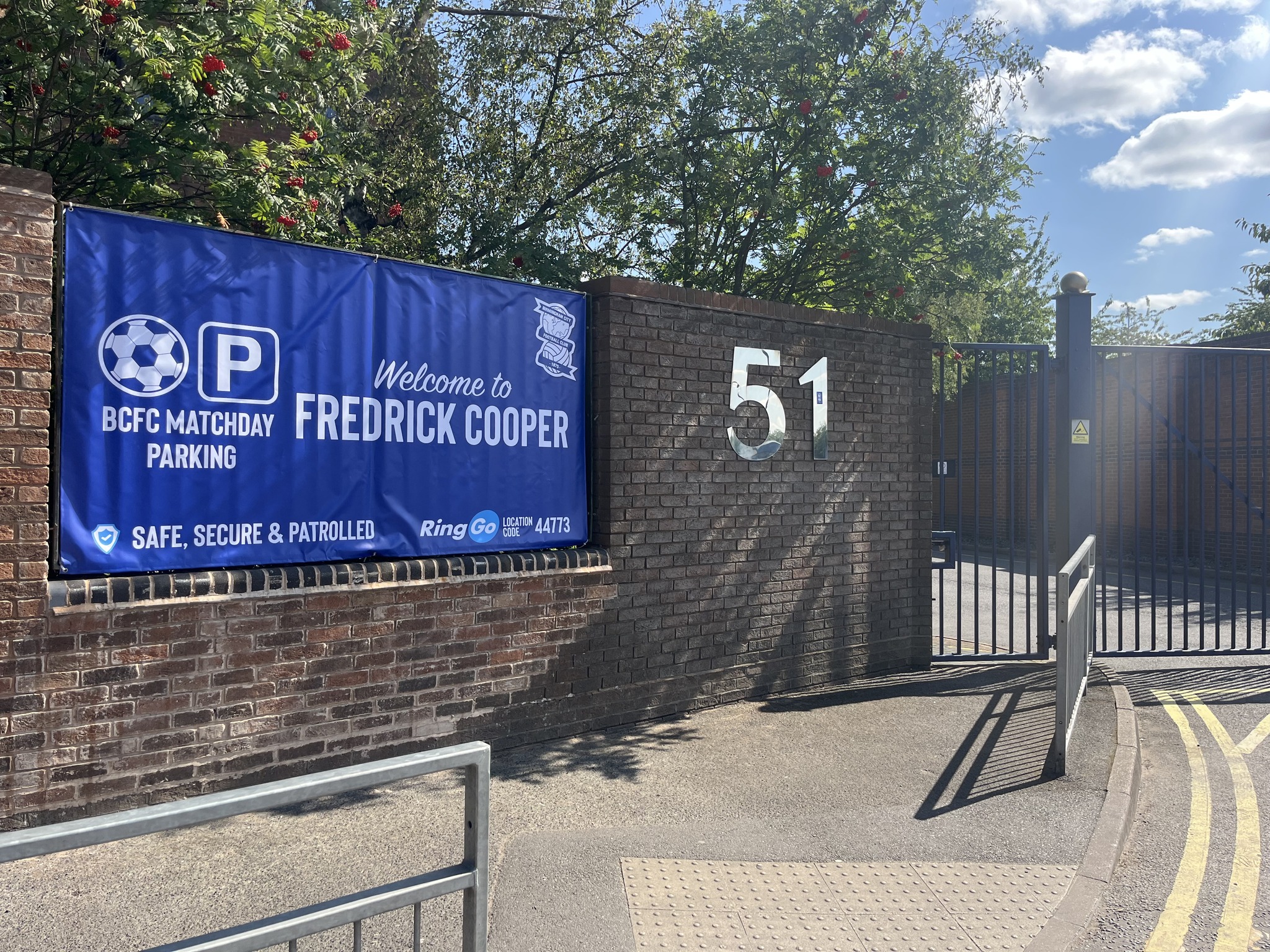 What Time Should You Arrive for a Birmingham City Match? (Parking & Traffic Guide)